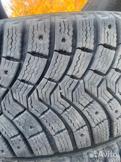 Michelin X-Ice North 225/60 R18 104T