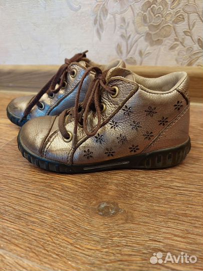 Ботинки кожаные Ecco для девочки, р.25