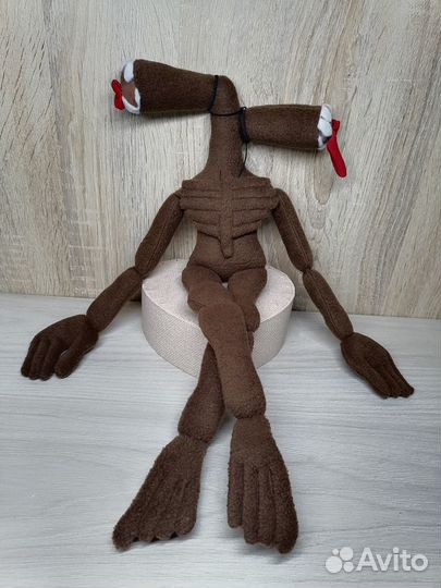 Сиреноголовый игрушка