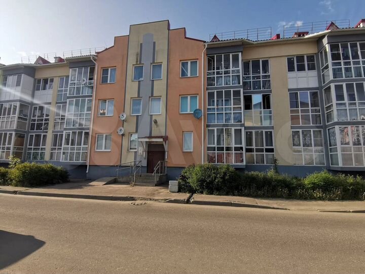 3-к. квартира, 75,8 м², 1/3 эт.