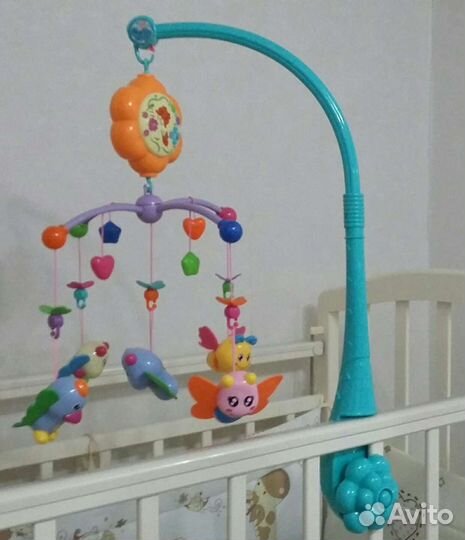 Мобиль музыкальный на кроватку
