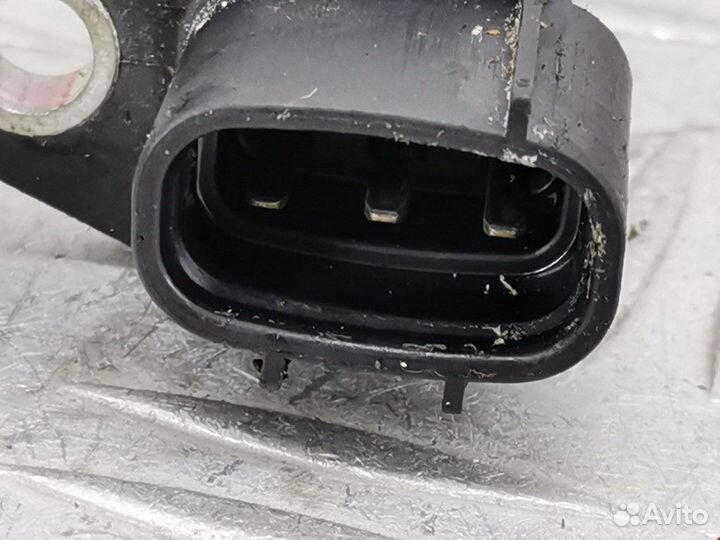 Датчик распредвала Nissan Almera Tino V10 рест