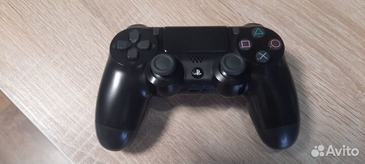 Sony playstation 4 slim 1tb (4 игры в комплекте)