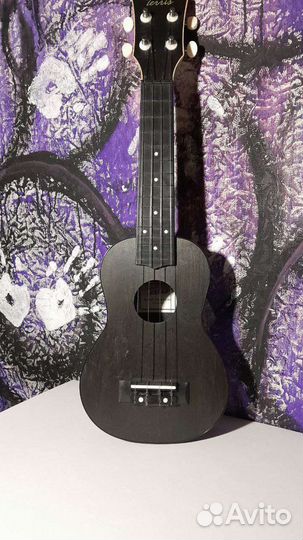 Гитара укулеле