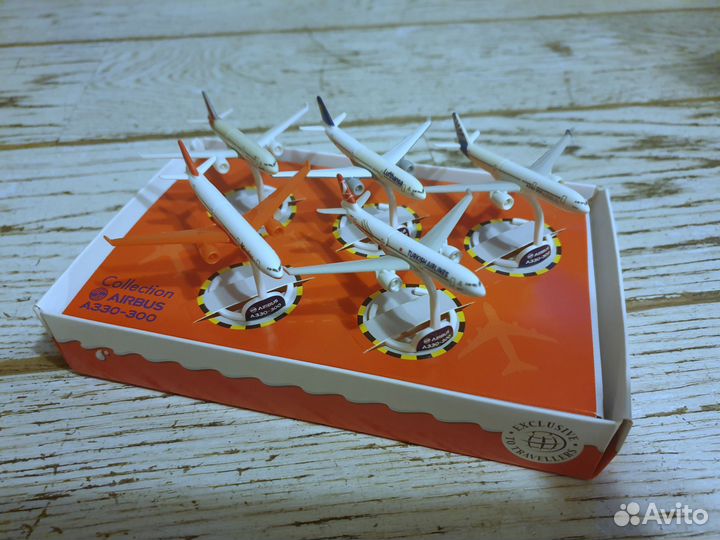 Kinder Surprise Airbus A330-300