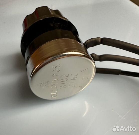 Потенциометр tocos B102