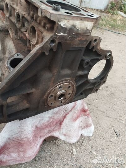 Блок цилиндров Опель Вектра б