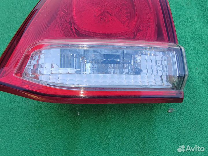 Стоп внутренний правый toyota land cruiser 200