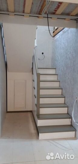 Лестница на второй этаж под ключ