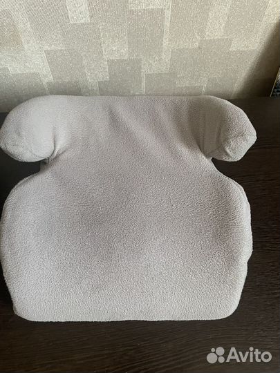 Бустер автомобильный детский