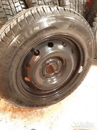 Dunlop SP Winter Ice 01 195/60 R15