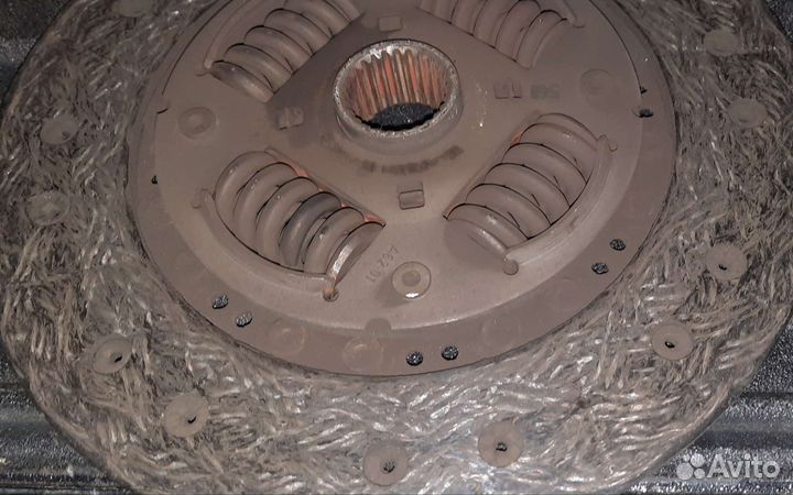 Маховик и корзина сцепления Амарок. б/у