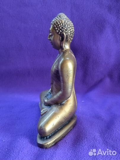 Сидящий Будда (керамика)