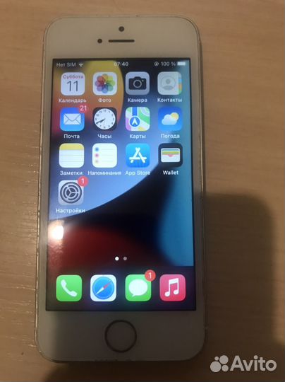 iPhone SE, 16 ГБ