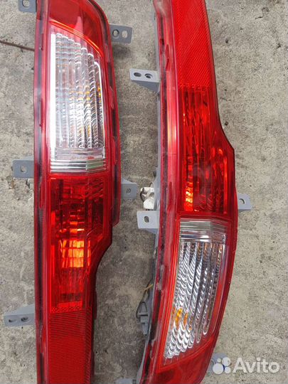Фонарь задний левый в бампер kia sportage 3