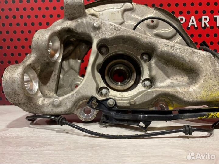 Кулак поворотный правый Mercedes-Benz Glc Coupe