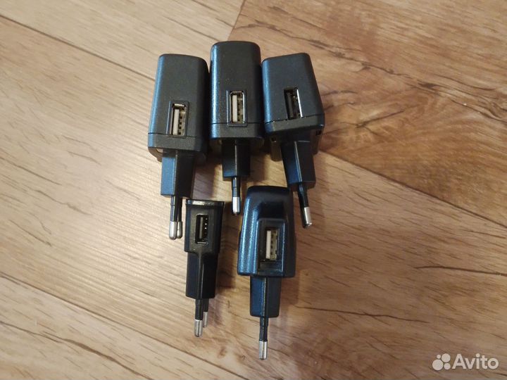 Зарядник USB