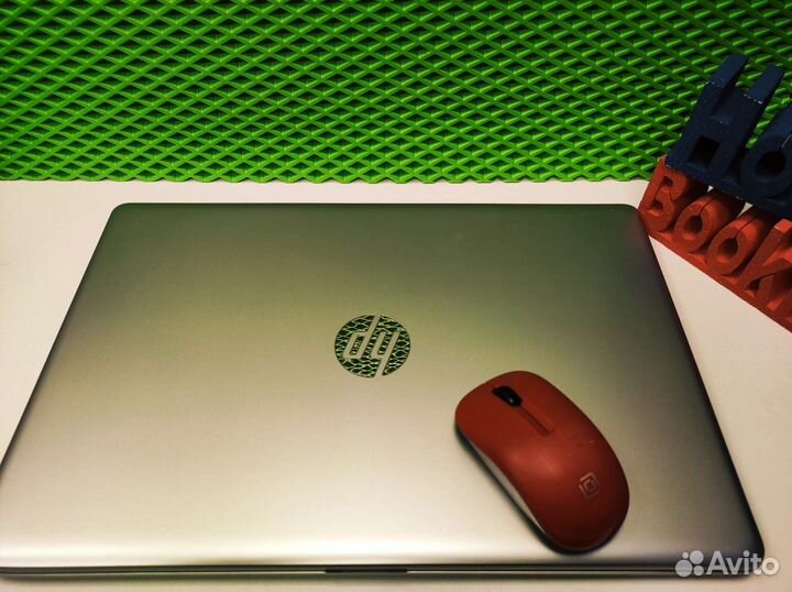 Огромный HP Ноутбук 17