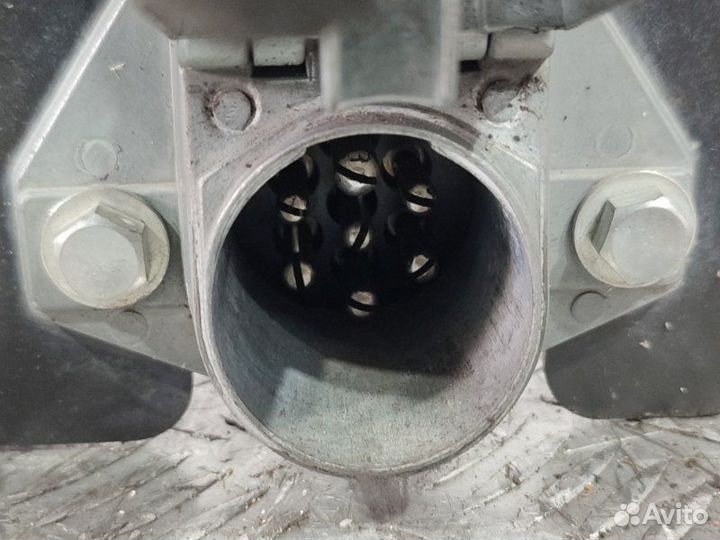 Фаркоп Nissan Cube BZ11 CR14DE 2003