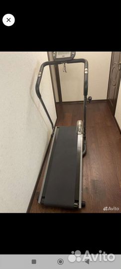 Механическая беговая дорожка в отличном состоянии