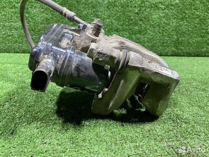 Суппорт задний левый Kia K5 с 2020