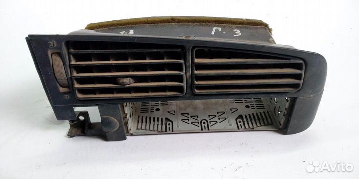 Рамка магнитолы volkswagen Golf III