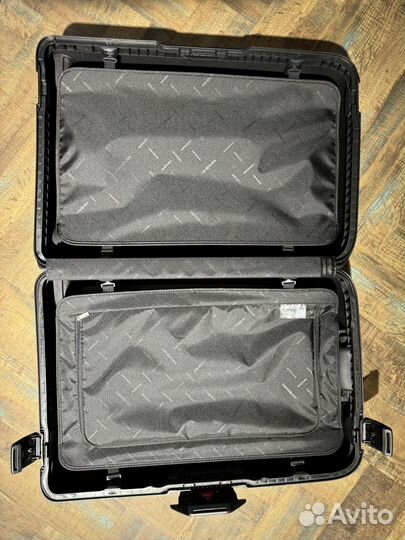 Чемодан samsonite