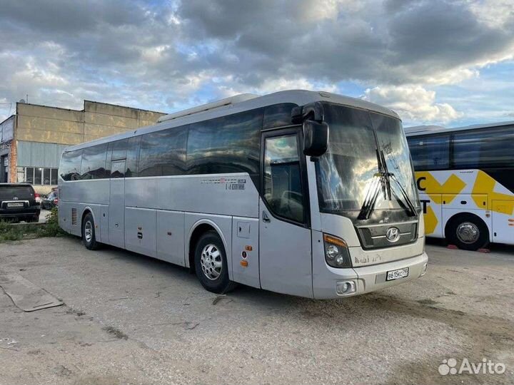 Слесарь в грузовой автосервис