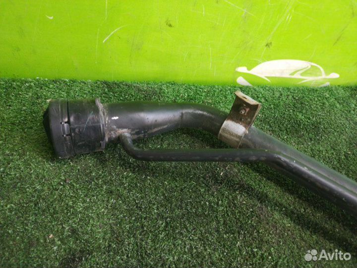 Горловина топливного бака toyota alphard ANH10 2azfe 2004