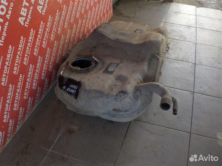 Бензобак Mitsubishi Lancer 10 4A91 2010