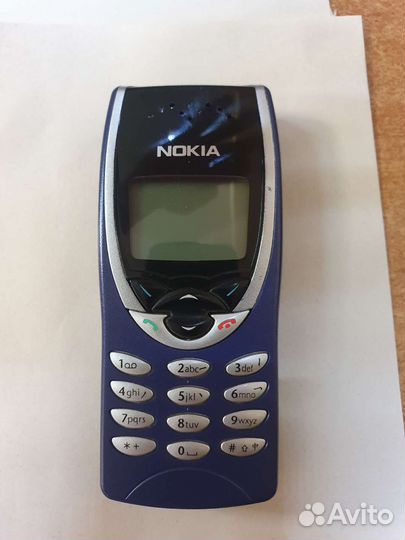 Nokia 8210