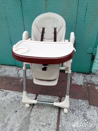 Стульчик для кормления ребёнка