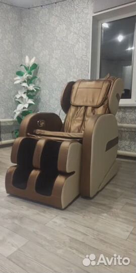 Массажное кресло booker