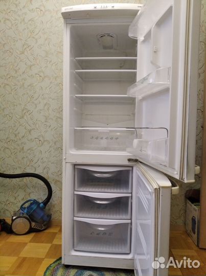 Холодильник samsung