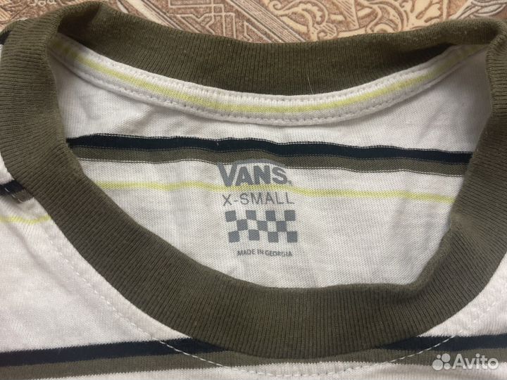 Футболка vans