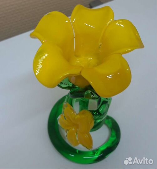 Подсвечник цветное стекло