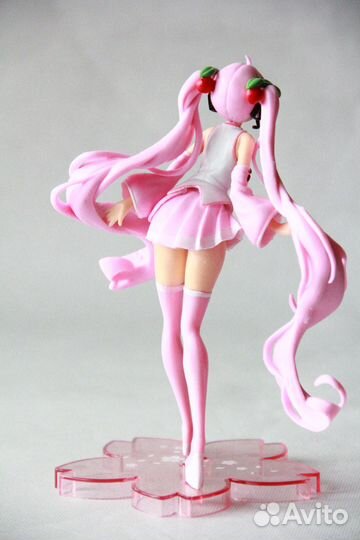 Аниме-фигурка Pink Sakura Miku (Хацунэ Мику)
