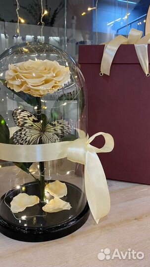 Роза в колбе с подсветкой