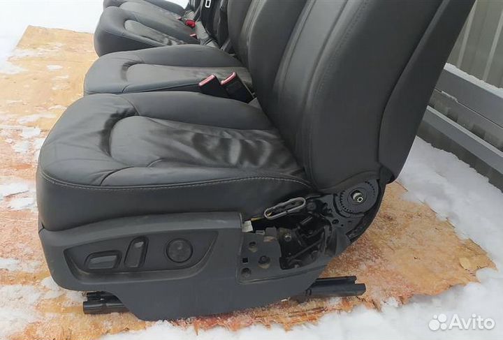 Сиденья комплект Audi Q7 (4LB) 2008