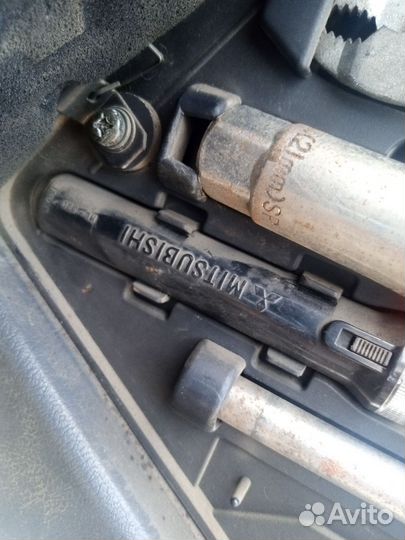 Двигатель Mitsubishi Pajero 2