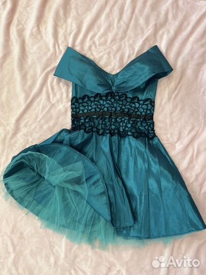 Платье праздничное женское 44