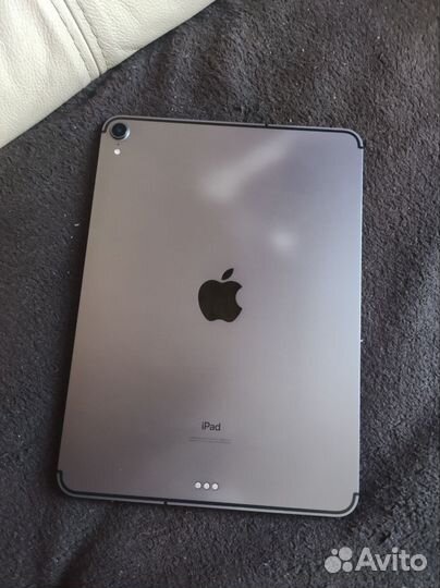iPad pro 11 2018 64gb + cellular