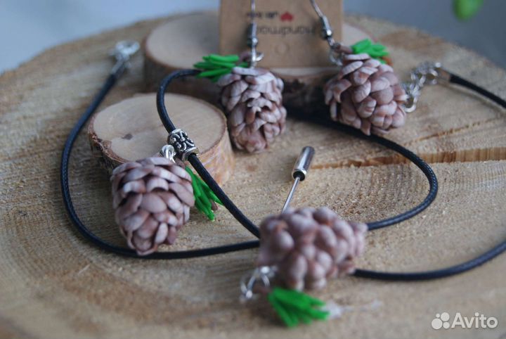 Шишки. Серьги, кулоны, броши. Полимерная глина