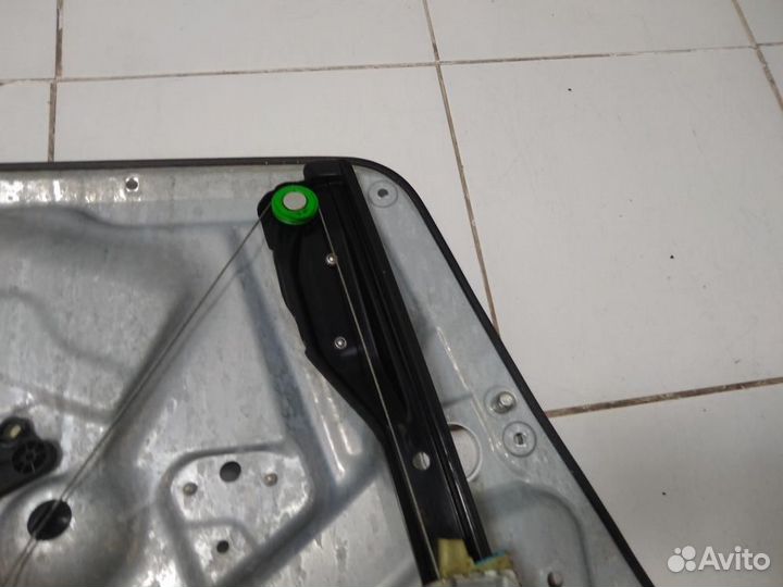 Стеклоподъемник электр. передний правый Volkswagen Tiguan I (2007—2011)