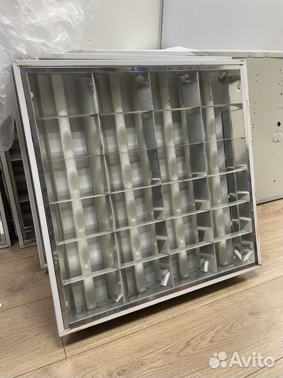 Светильник потолочный