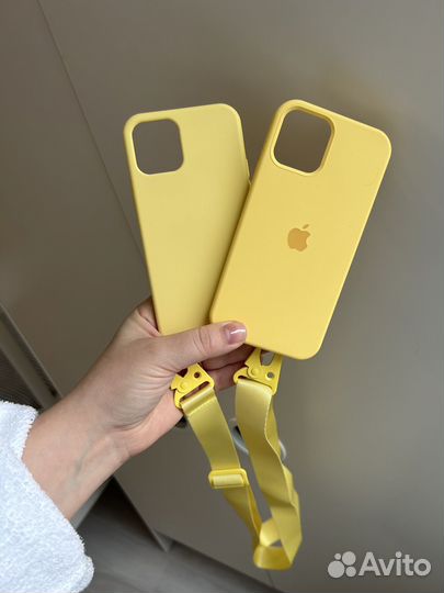 Чехол на iPhone 12