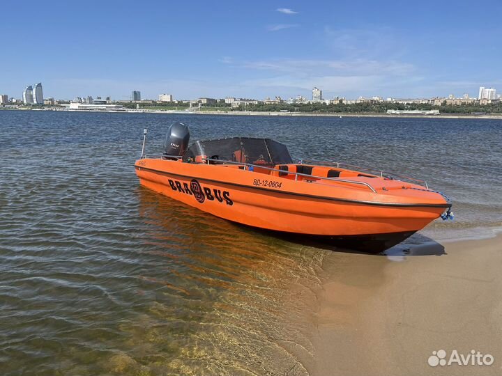 Прогулки по волге на катере лодке экскурсии