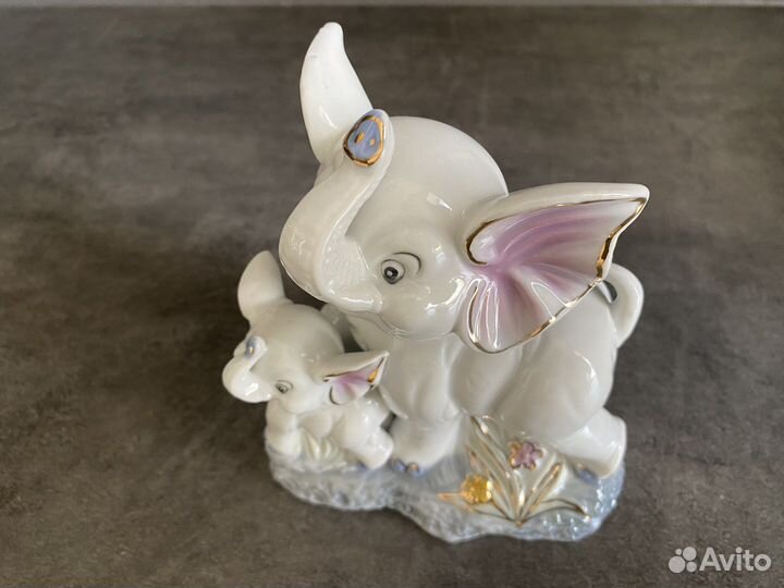 Статуэтка слоненок, керамика, белый