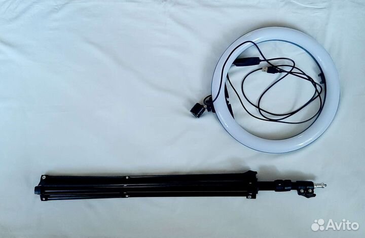 Кольцевая лампа со штативом бу