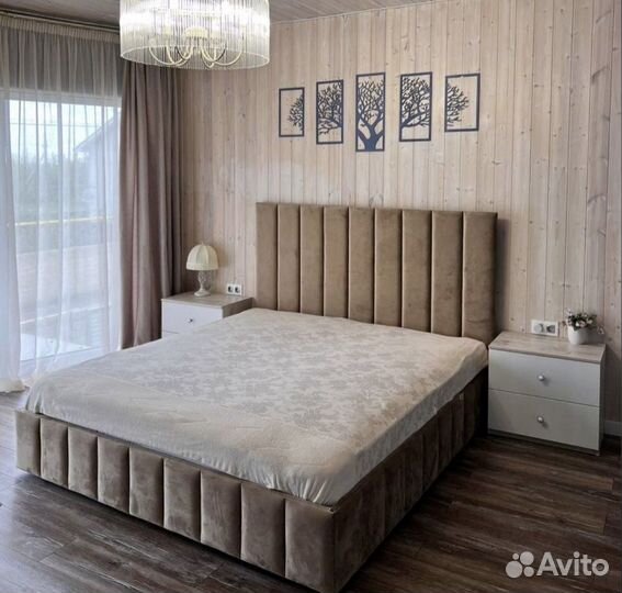 Кровать с подьемным механанизмом мягким изголовьем